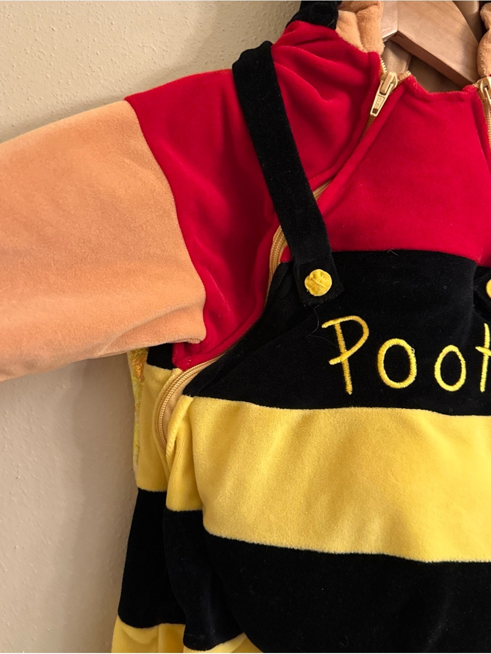 Vtg THE DISNEY STORE WINNIE THE POOH BEE Halloween Costume Size 18/24 Months - Picture 3 of 8